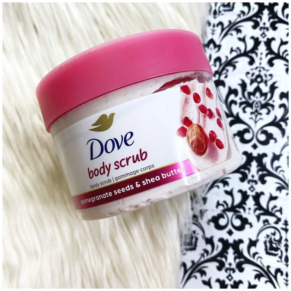 NWT Dove : 10.5 oz pomegranate seeds & shea butter fully body exfoliating  scrub